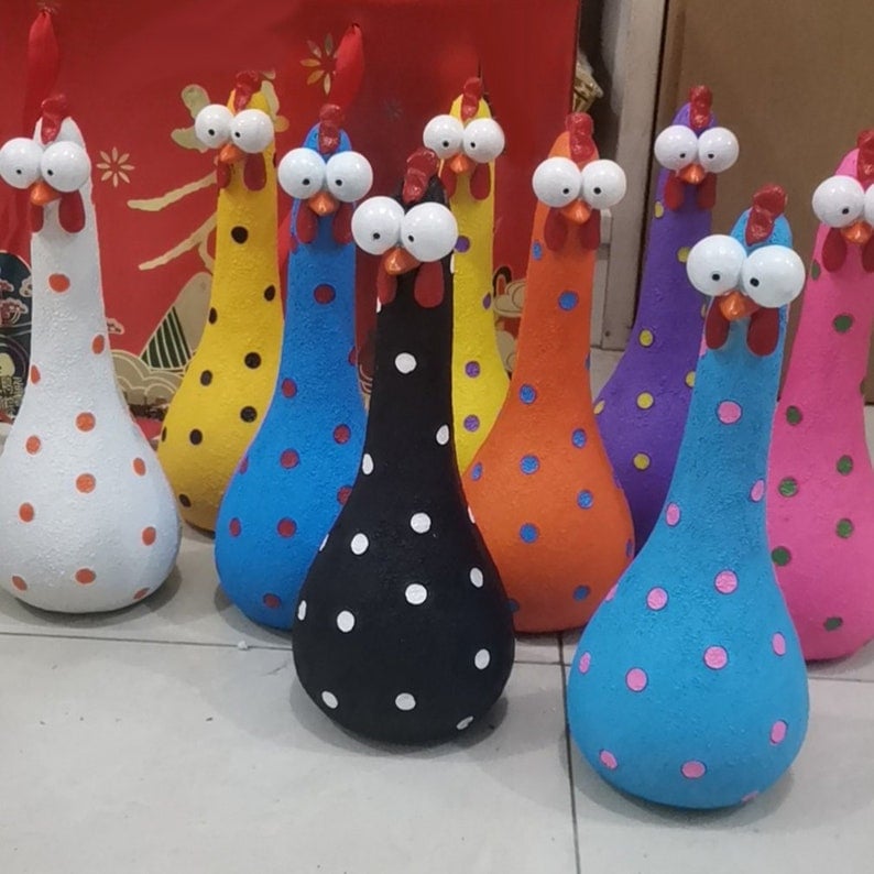 š„Garden resin ornaments-Silly Chicken Decor
