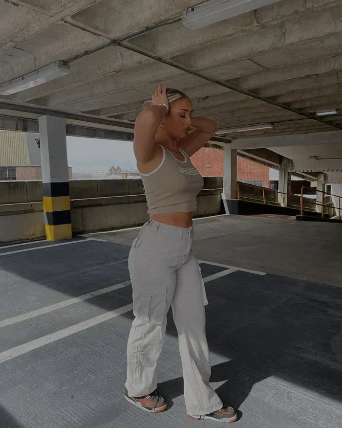 Adjustable Cargo Trousers in straight fit - The perfect blend of style and functionality