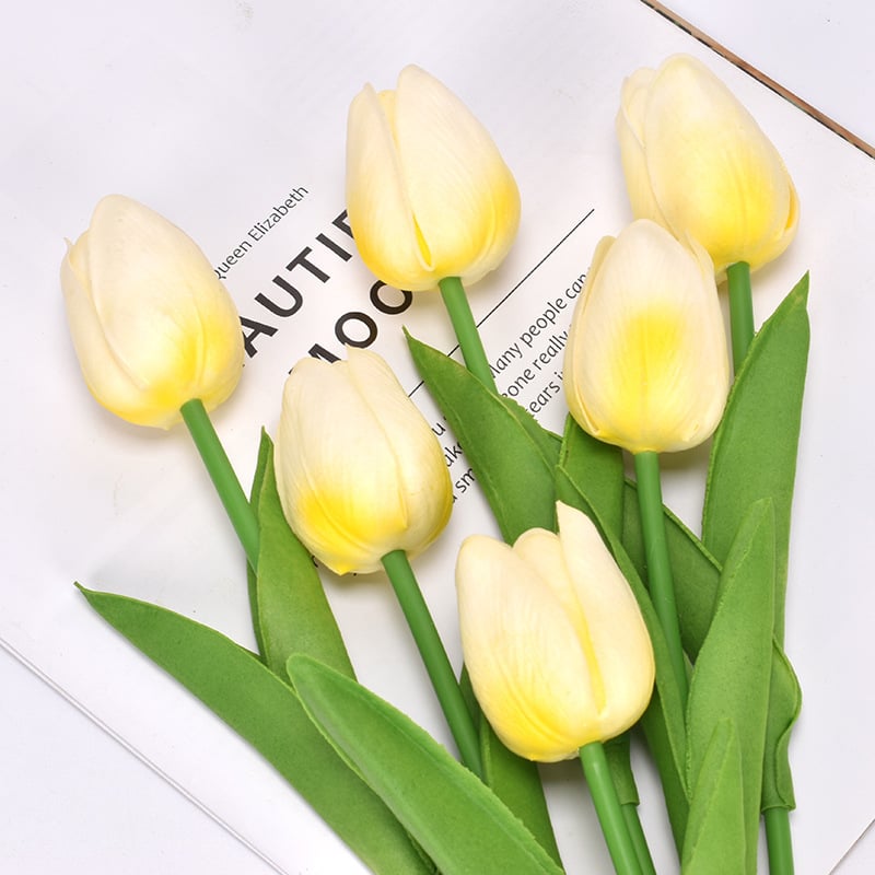UV Resistant Lifelike Artificial Tulips Flowers