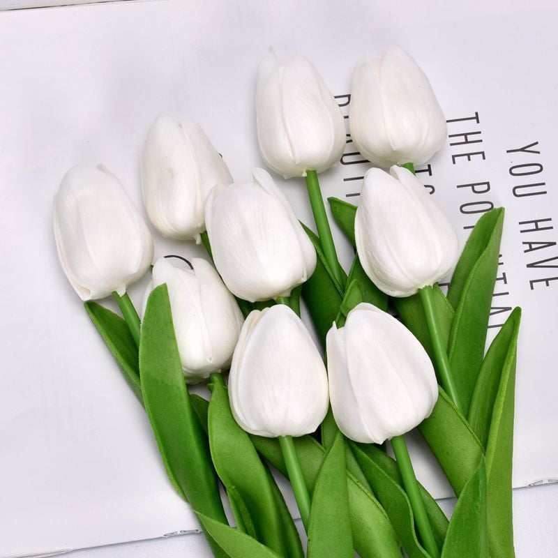 UV Resistant Lifelike Artificial Tulips Flowers