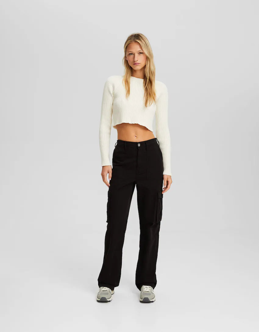 Adjustable Cargo Trousers in straight fit - The perfect blend of style and functionality