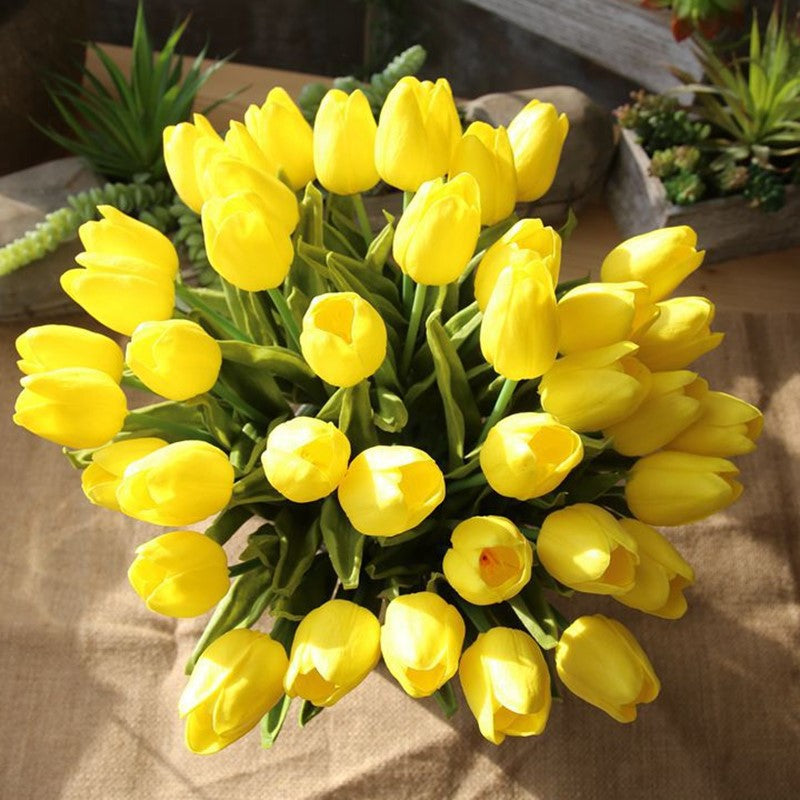 UV Resistant Lifelike Artificial Tulips Flowers